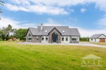 6 Bed Manor in Rathdowney, Co. Tipperary