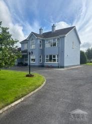 4 Bed Manor in Sixmilebridge, Co. Clare