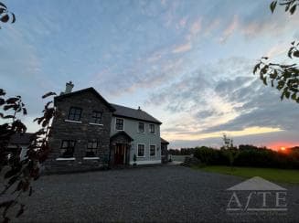 6 Bed Manor in Galway East